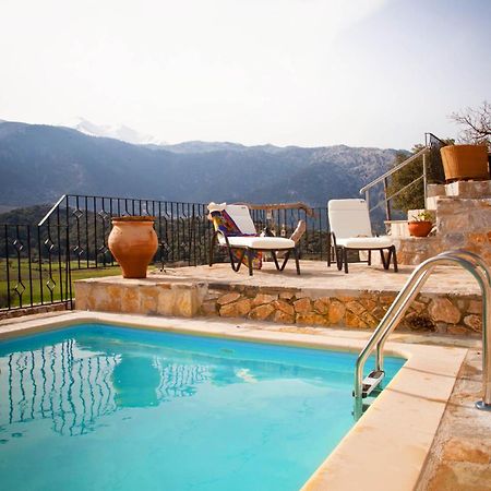 Stone Built Villa Galatia, Poolside & Perfect View Karés Buitenkant foto