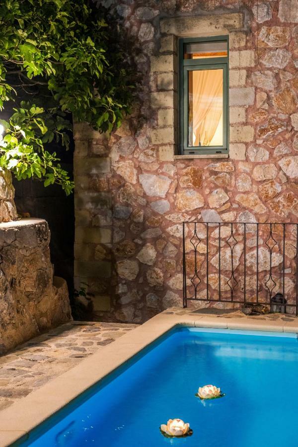 Stone Built Villa Galatia, Poolside & Perfect View Karés Buitenkant foto