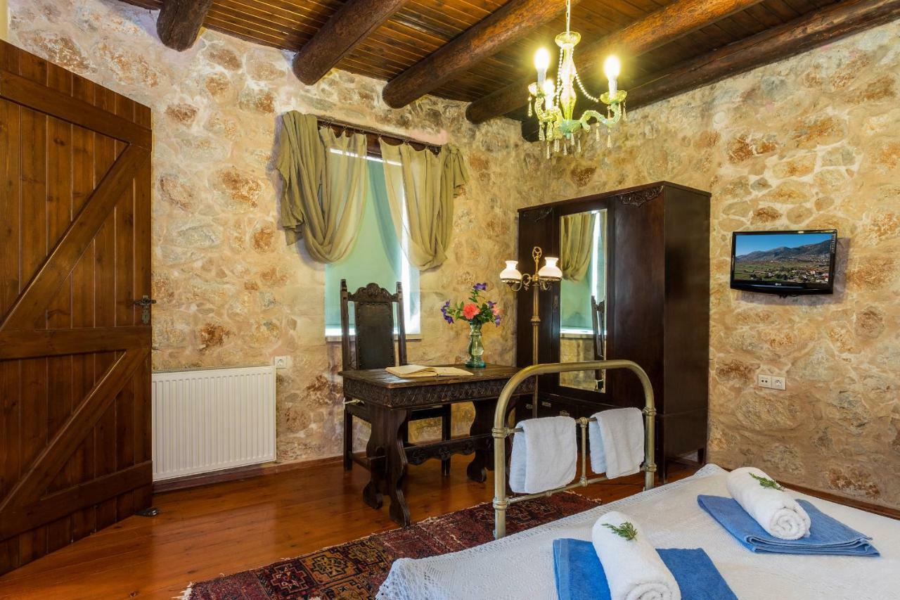 Stone Built Villa Galatia, Poolside & Perfect View Karés Buitenkant foto